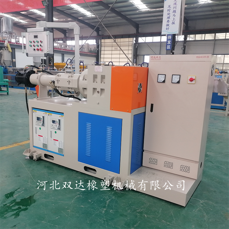 橡膠擠出機(jī)